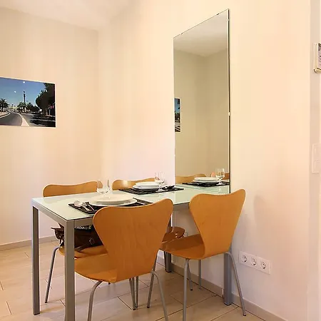 Classbedroom Apartment *